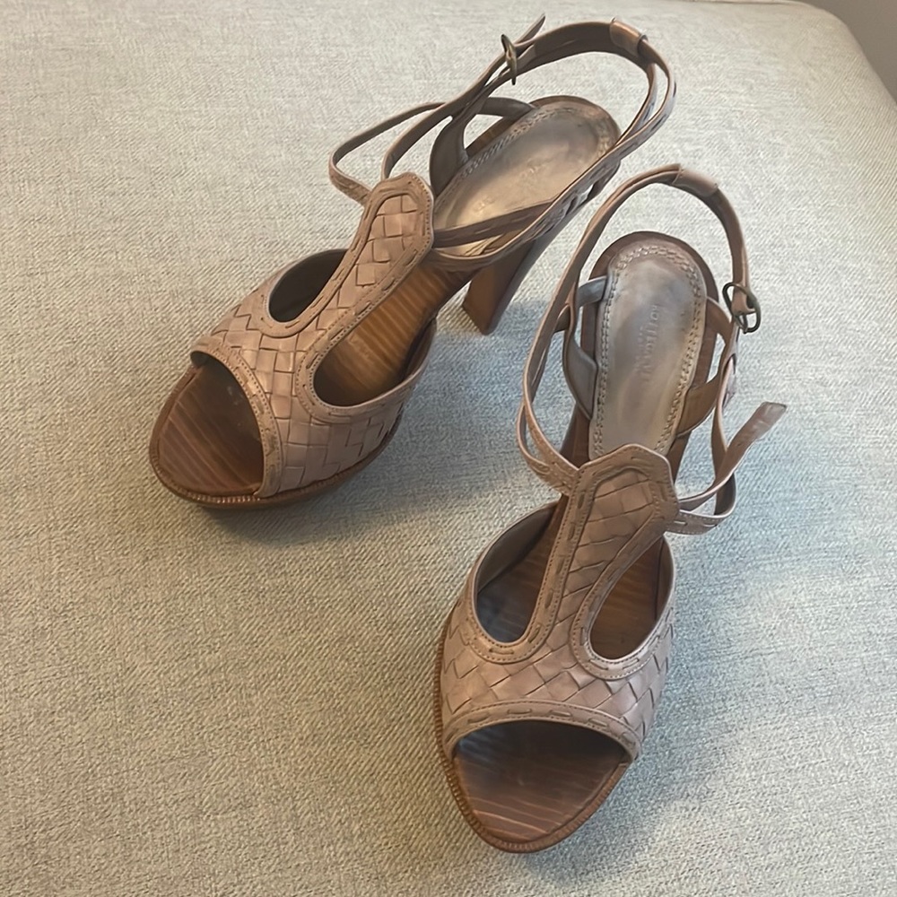 Bottega Veneta mauve pink wooden heel intreciatto woven leather sandal - size 9
